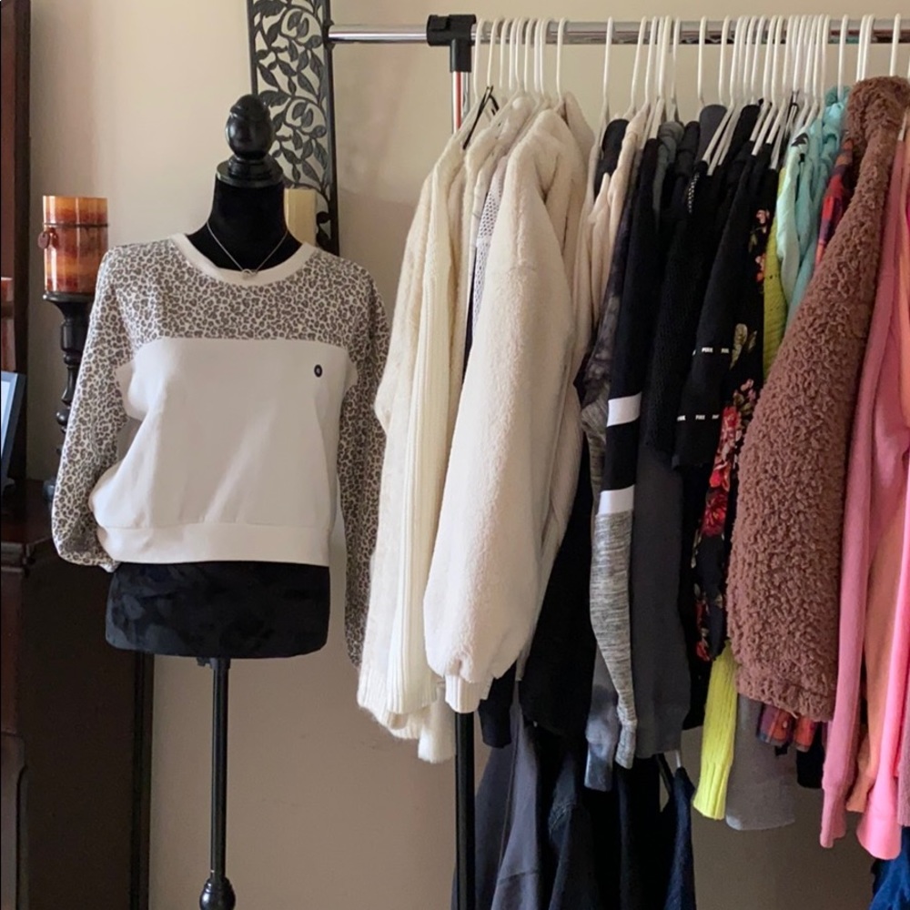 Crew neck sweatshirt